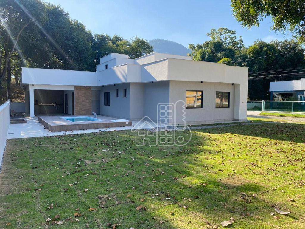 Casa com 3 dormitórios à venda, 152 m² por R$ 890.000,00 - Ubatiba - Maricá/RJ