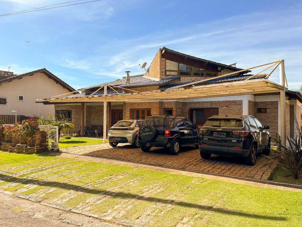 Casa com 4 dormitórios à venda, 500 m² por R$ 2.950.000,00 - Alpes da Cantareira - Mairiporã/SP