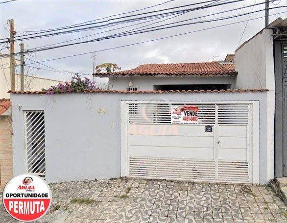 Casa térrea com 03 dormitórios sendo 02 suítes à venda, 142 m² por R$ 702.500 - Vila Lucinda - Santo André/SP