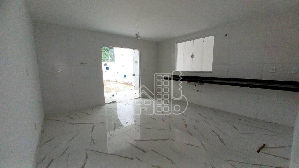 Casa com 4 quartos à venda, 255 m² por R$ 980.000 - Piratininga - Niterói/RJ