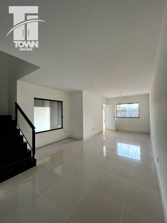 Casa com 3 dormitórios à venda, 150 m² por R$ 1.200.000,00 - Itaipu - Niterói/RJ