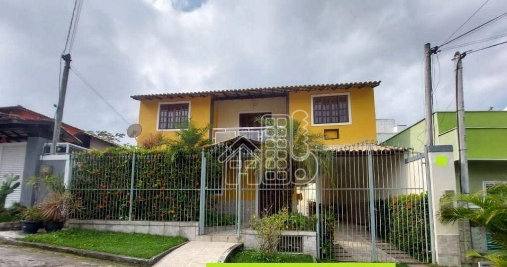 Casa com 3 dormitórios à venda, 180 m² por R$ 450.000,00 - Tribobó - São Gonçalo/RJ