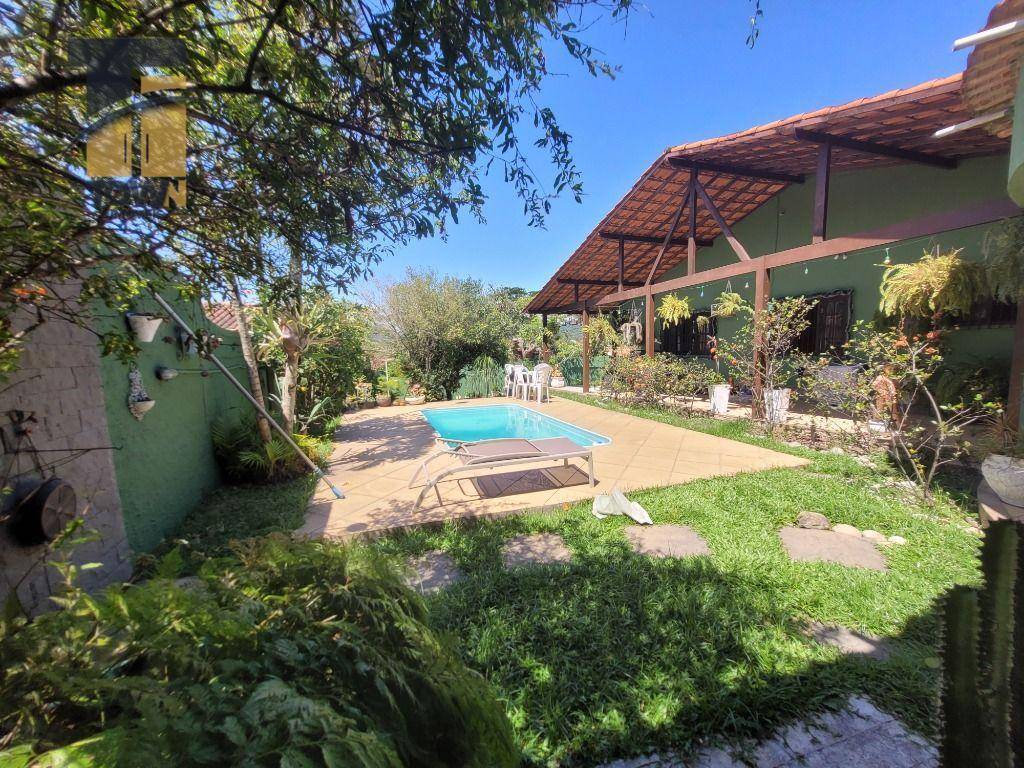 Casa com 4 dormitórios à venda, 320 m² por R$ 690.000,00 - Maravista - Niterói/RJ
