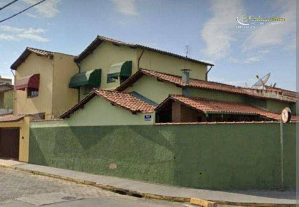 Casa com 4 dormitórios à venda, 295 m² por R$ 860.000,00 - Campo do Galvão - Guaratinguetá/SP