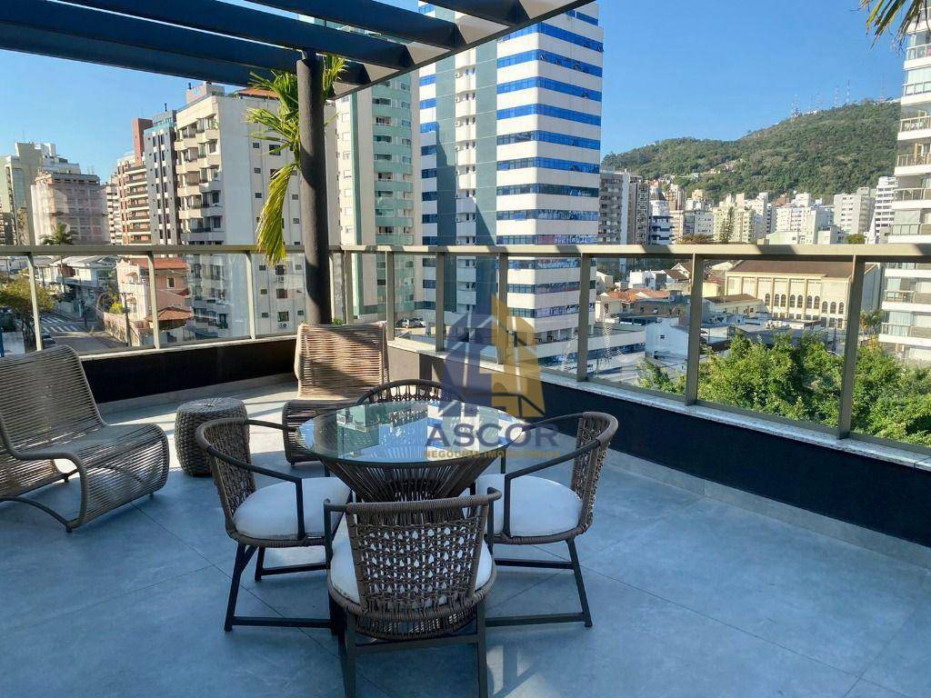 Apartamento com 3 suítes à venda por R$ 1.790.000 - Centro - Florianópolis/SC
