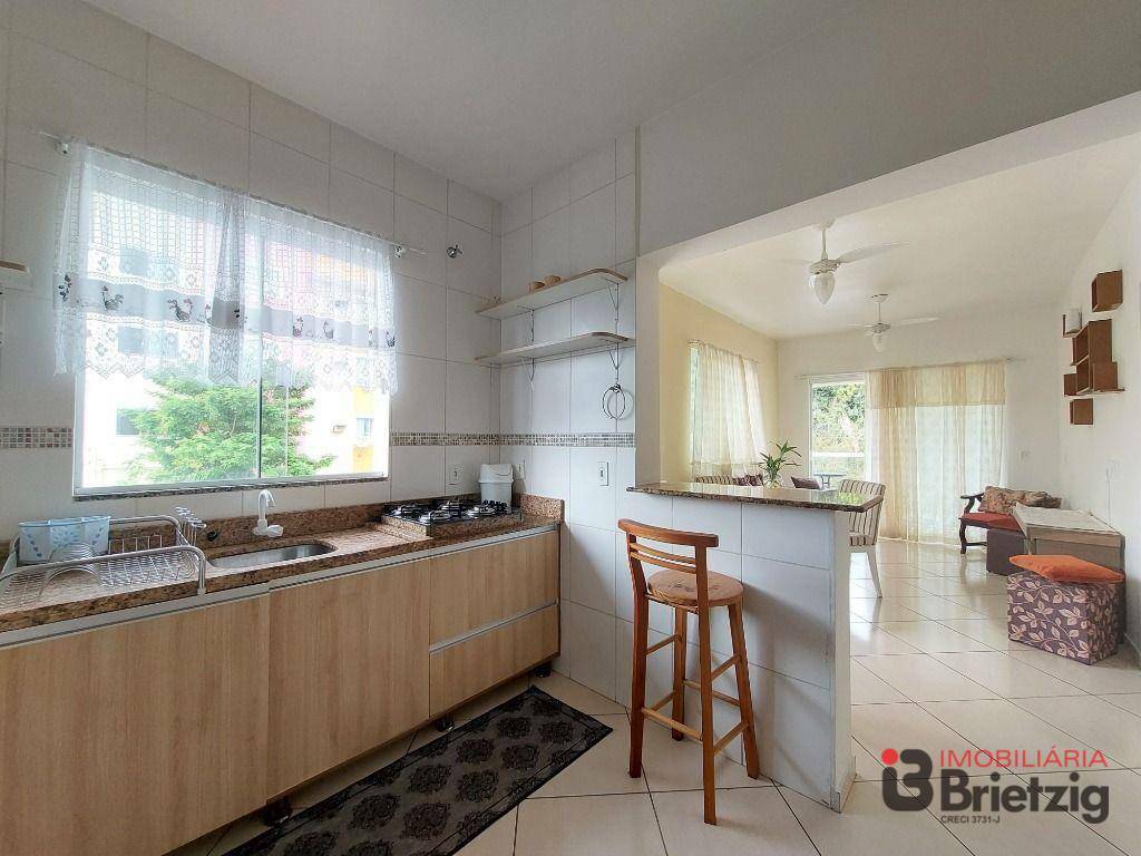 Apartamento para alugar  no Anita Garibaldi - Joinville, SC. Imveis
