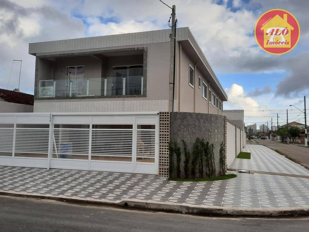 Casa com 2 quartos à venda, 47 m² por R$ 240.000 - Maracanã - Praia Grande/SP