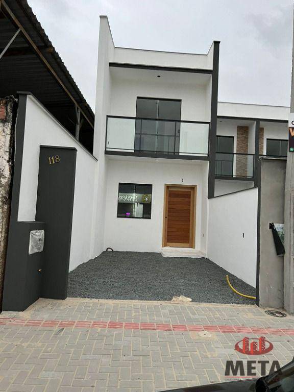 Casa em condomnio  venda  no Itaum - Joinville, SC. Imveis