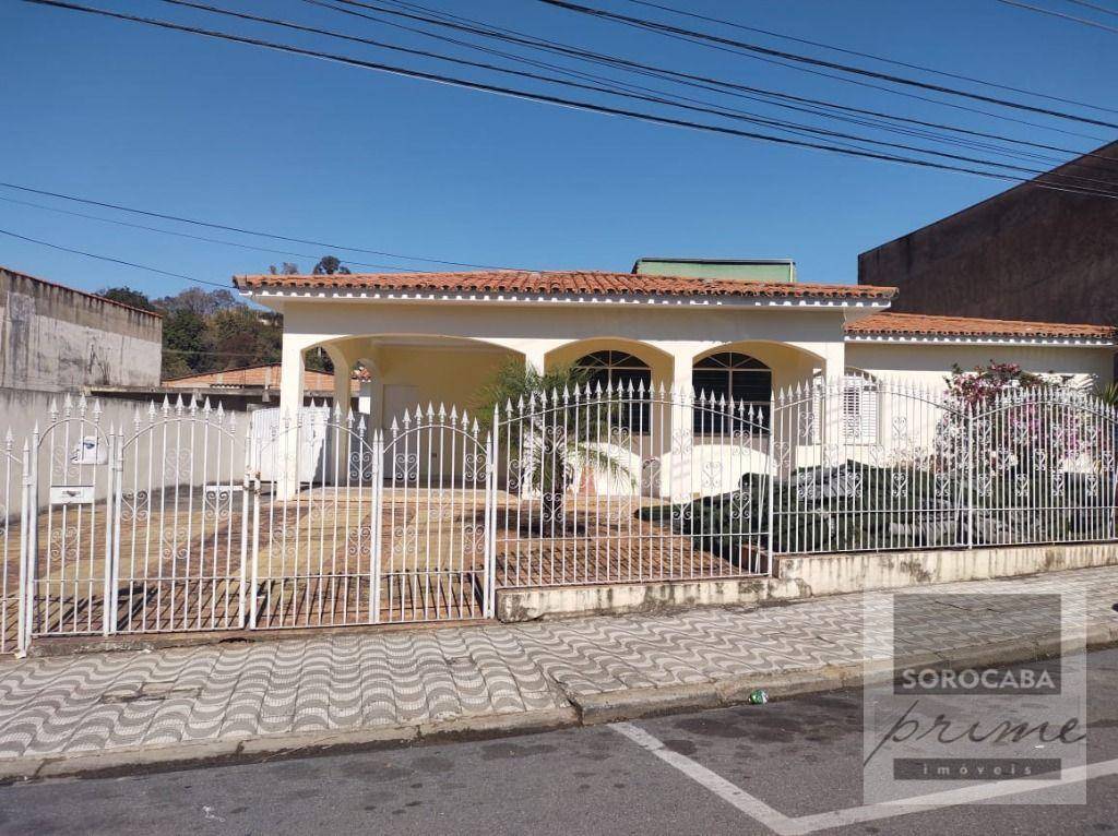 Casa com 3 dormitórios para alugar, 300 m² por R$ 4.000,00/mês - Centro - Votorantim/SP