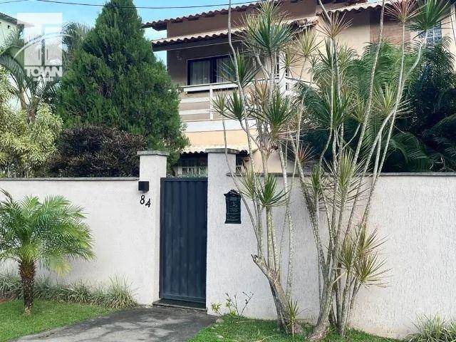 Casa com 3 dormitórios à venda, 200 m² por R$ 830.000,00 - Itaipuaçu - Maricá/RJ