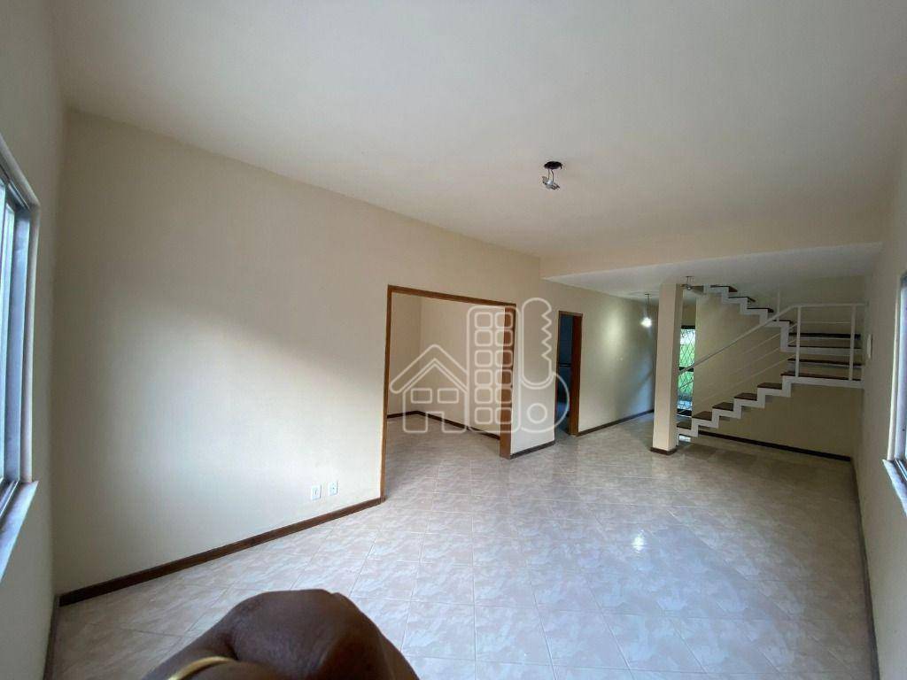 Casa com 3 dormitórios à venda, 128 m² por R$ 750.000,00 - Piratininga - Niterói/RJ