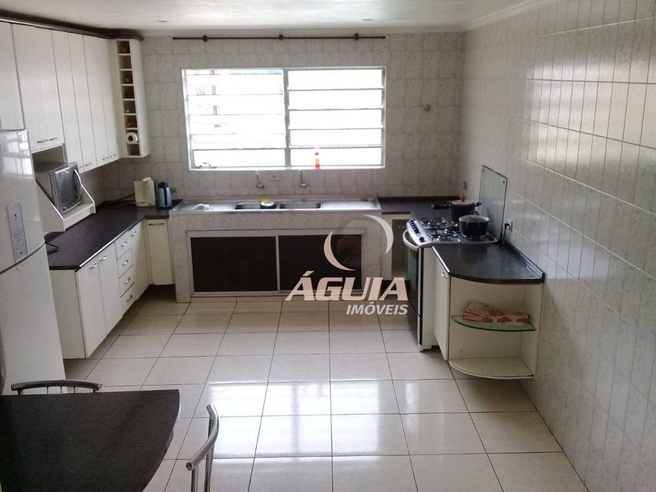 Sobrado com 3 dormitórios à venda, 220 m² por R$ 640.000,00 - Vila Guarará - Santo André/SP