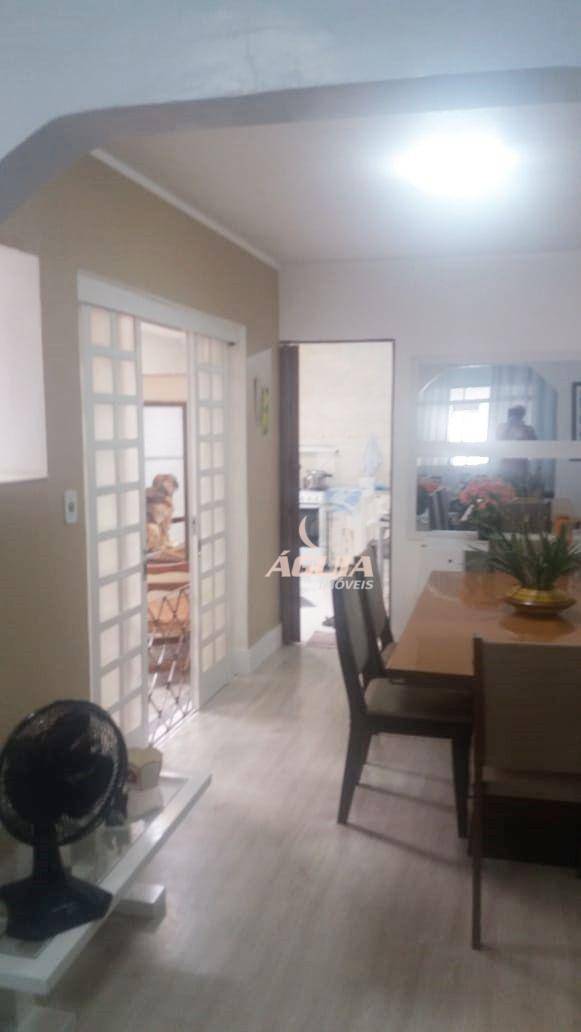 Casa com 2 dormitórios à venda, 157 m² por R$ 620.000,00 - Parque Jaçatuba - Santo André/SP