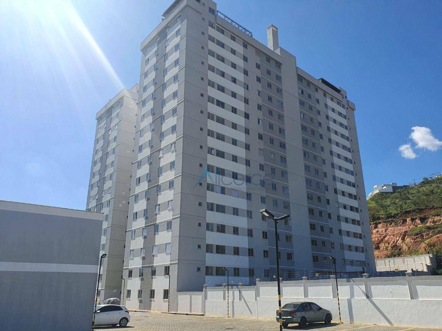 Apartamento com 2 dormitórios para alugar, 48 m² por R$ 1.057,71/mês - São Pedro - Juiz de Fora/MG