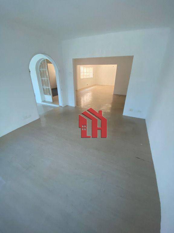 Casa com 3 dormitórios para alugar, 400 m² por R$ 8.100,00/mês - Gonzaga - Santos/SP