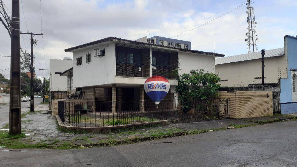 Casa com 5 dormitórios à venda, 217 m² por R$ 990.000,00 - Ilha do Retiro - Recife/PE