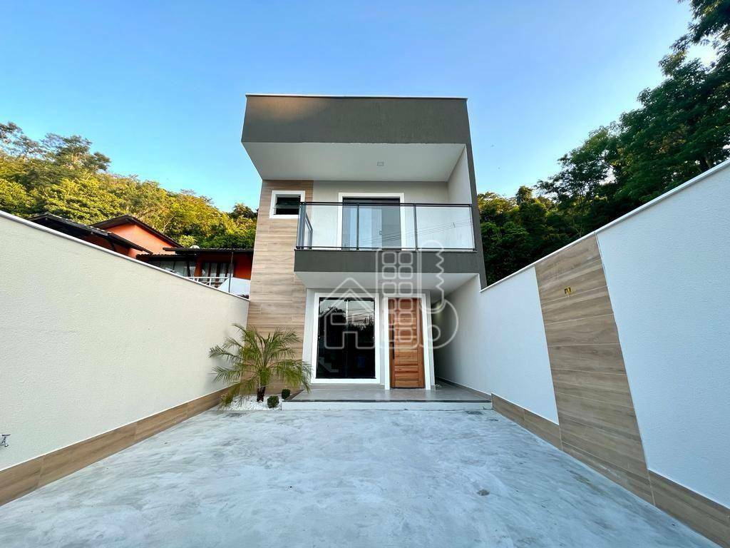 Casa com 3 dormitórios à venda, 124 m² por R$ 595.000,00 - Pendotiba - Niterói/RJ