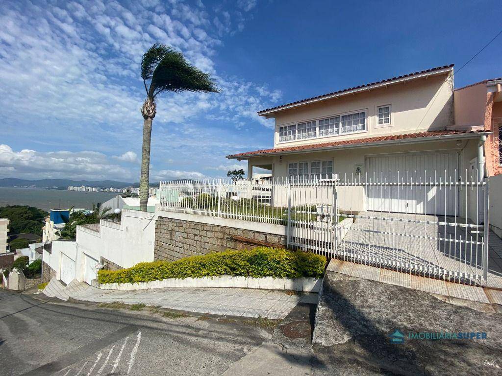 Casa com 4 dormitórios à venda, 562 m² por R$ 1.490.000,00 - Estreito - Florianópolis/SC