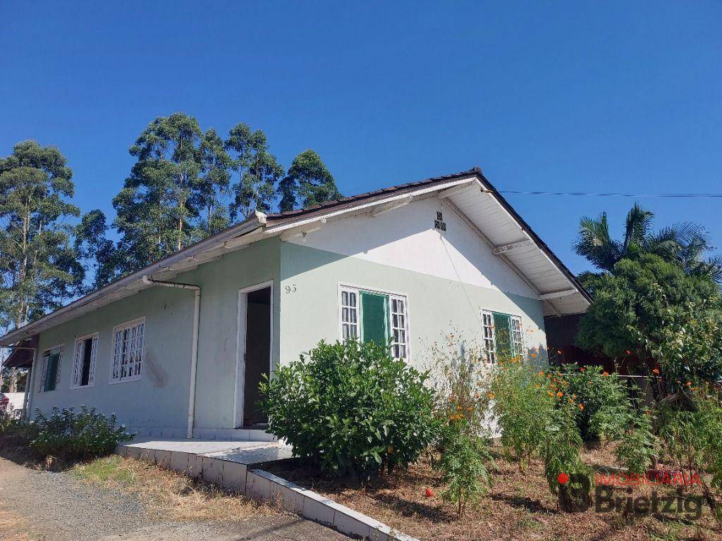 Casa para alugar  no Jardim Paraso - Joinville, SC. Imveis