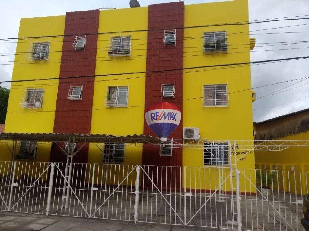 Apartamento com 3 dormitórios à venda, 110 m² por R$ 155.000,00 - Janga - Paulista/PE