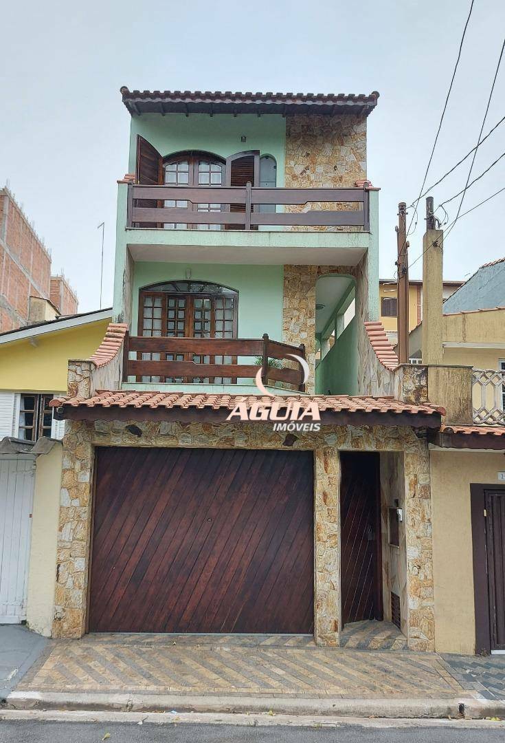 Sobrado com 3 dormitórios, sendo 03 suítes à venda, 252 m² por R$ 686.900 - Vila Helena - Santo André/SP