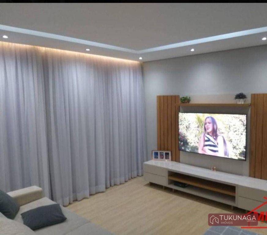 Sobrado com 3 dormitórios à venda, 110 m² por R$ 640.000,00 - Vila Rio de Janeiro - Guarulhos/SP