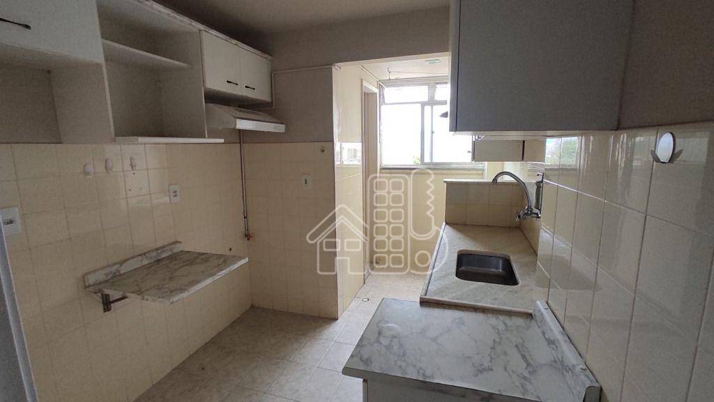 Apartamento com 2 dormitórios à venda, 65 m² por R$ 270.000,00 - Centro - Niterói/RJ