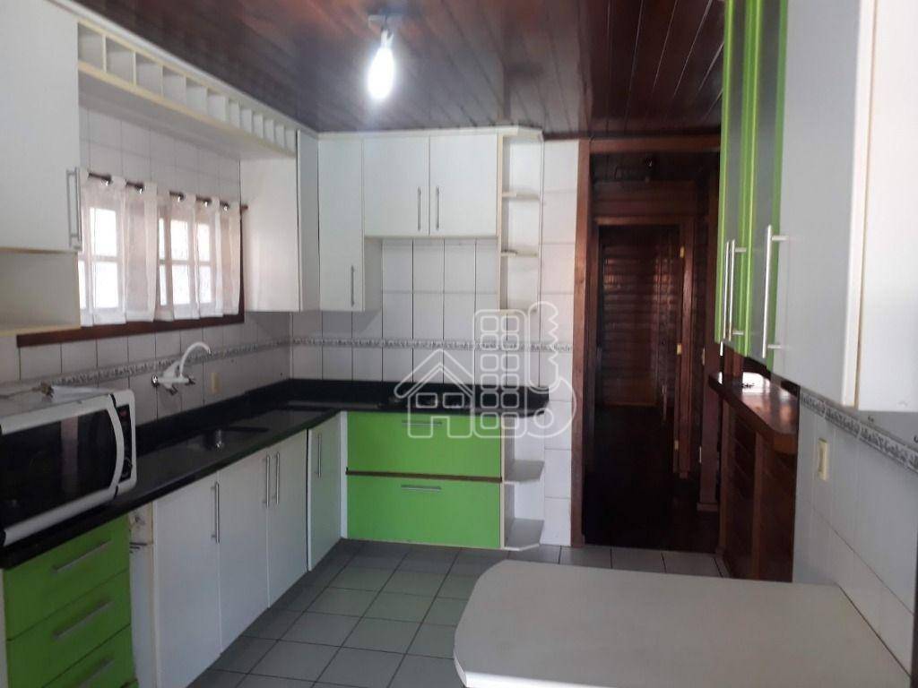 Casa com 3 dormitórios à venda, 150 m² por R$ 650.000,00 - Jardim Atlântico Central (Itaipuaçu) - Maricá/RJ