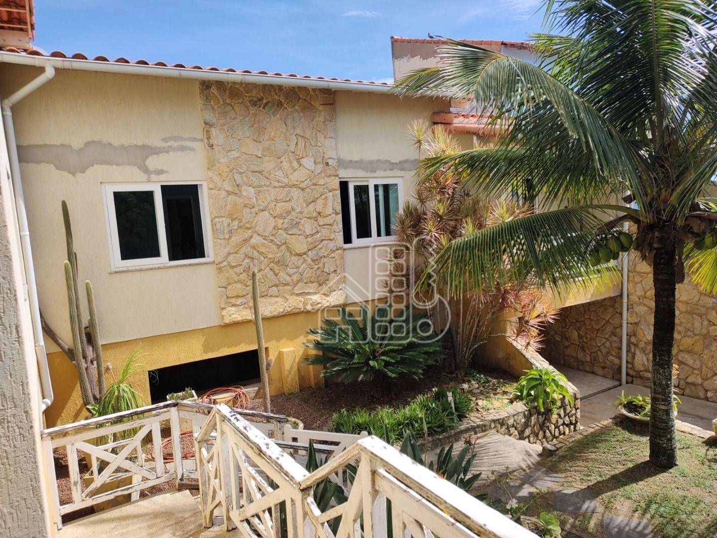Casa à venda, 230 m² por R$ 900.000,00 - Guaratiba - Maricá/RJ