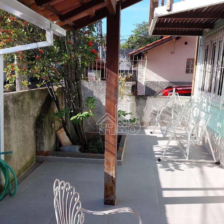 Casa com 3 dormitórios à venda, 100 m² por R$ 450.000,00 - Badu - Niterói/RJ