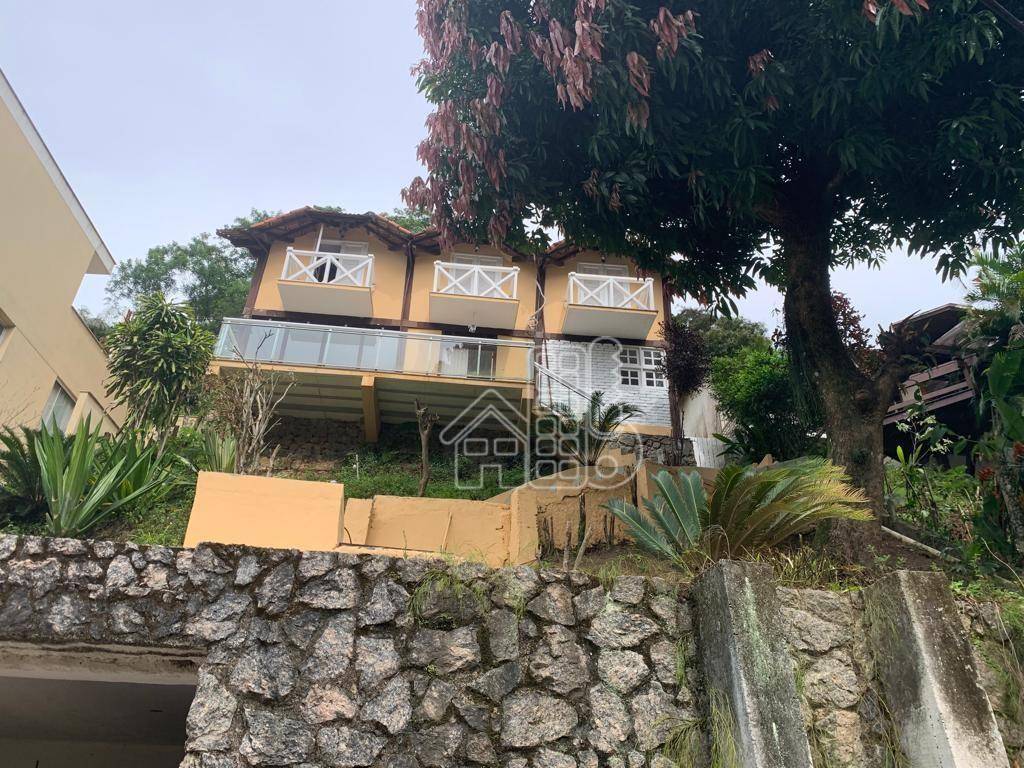 Casa com 3 dormitórios à venda, 200 m² por R$ 980.000,00 - Piratininga - Niterói/RJ