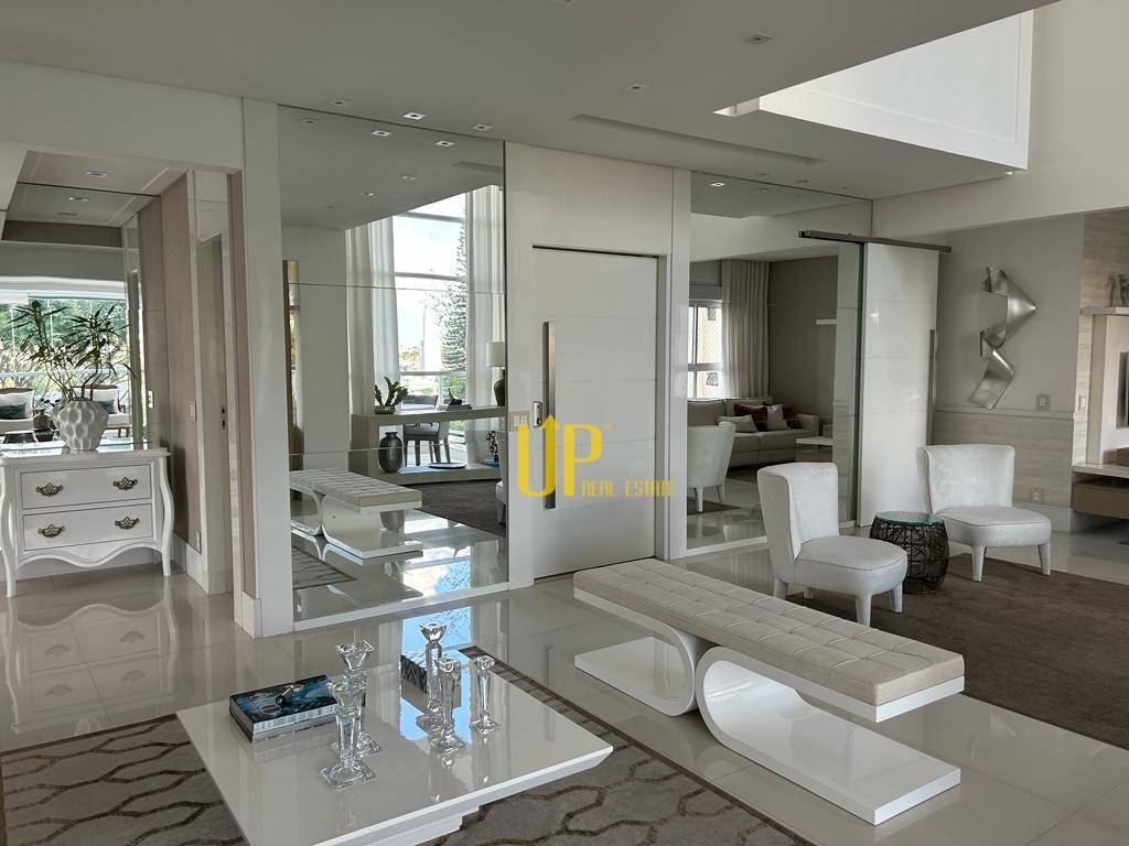 Apartamento com 3 dormitórios, 3 suítes, 4 banheiros, 4 vagas à venda, 240 m² por R$ 3.890.000