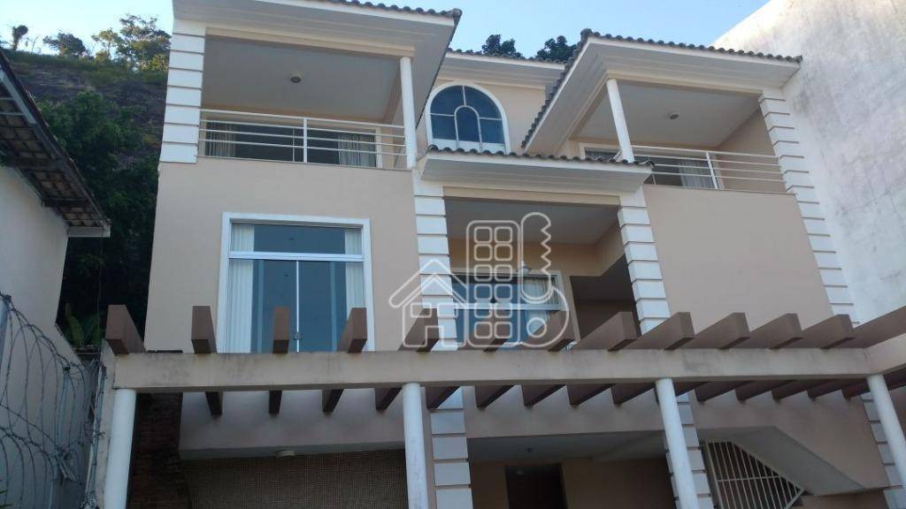 Casa com 4 quartos à venda, 440 m² por R$ 1.750.000 - São Francisco - Niterói/RJ