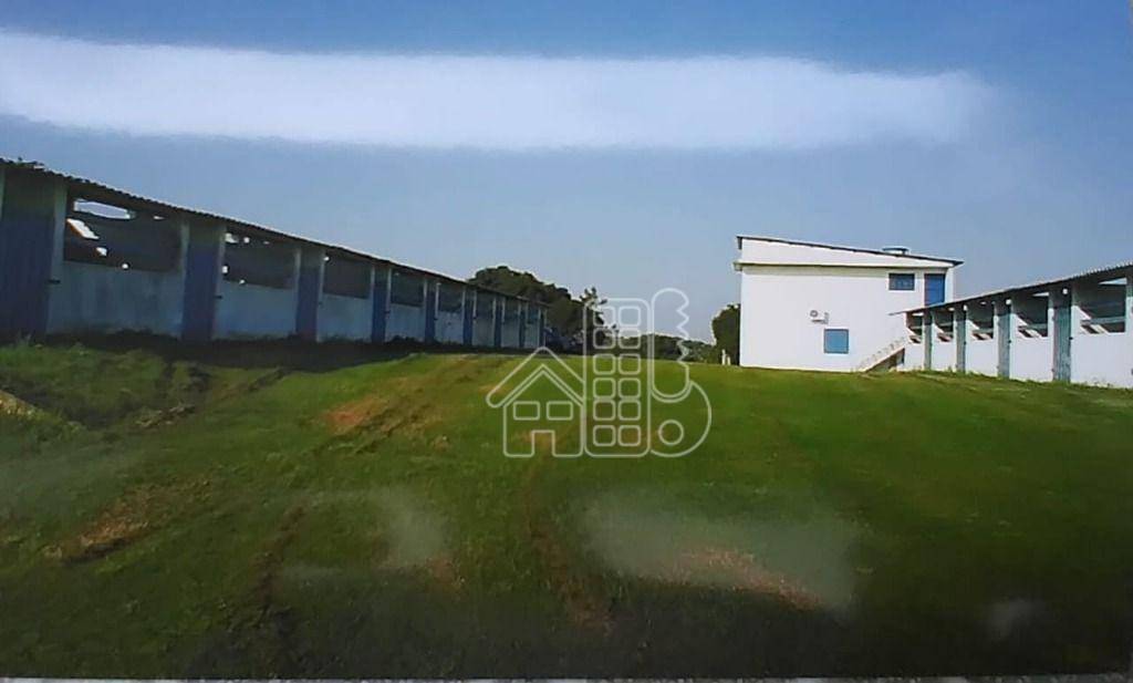 Fazenda com 4 quartos à venda, 145200 m² por R$ 1.200.000 - Itatiquara - Araruama/RJ