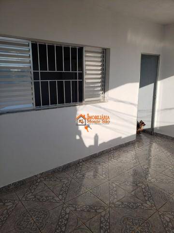 Sobrado com 4 dormitórios à venda, 175 m² por R$ 424.000,00 - Jardim Presidente Dutra - Guarulhos/SP