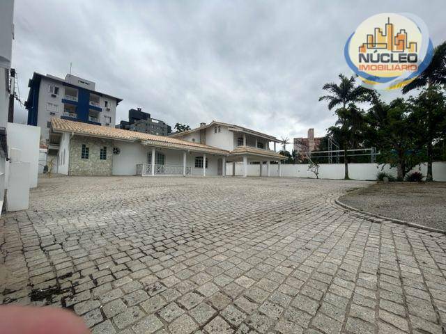 Casa para alugar  no Santo Antnio - Joinville, SC. Imveis