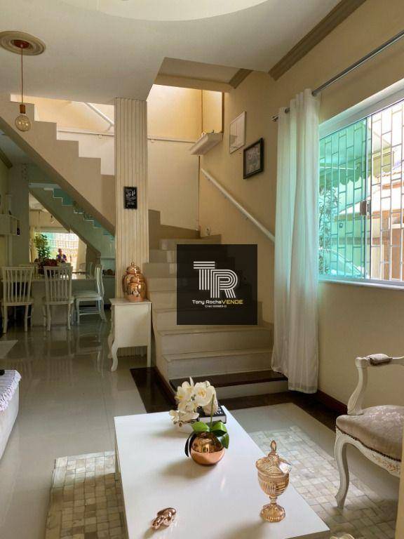 Casa com 3 dormitórios à venda, 160 m² por R$ 1.035.000 - Pe Pequeno - Niterói/RJ