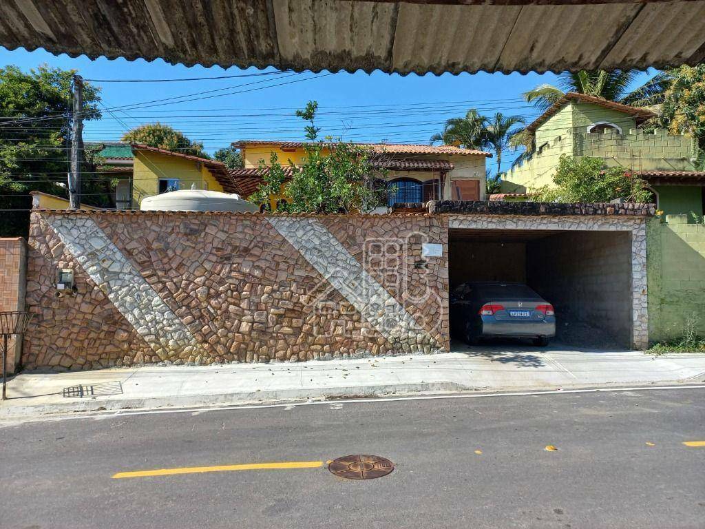 Casa com 2 quartos à venda, 214 m² por R$ 350.000 - São José do Imbassaí - Maricá/RJ