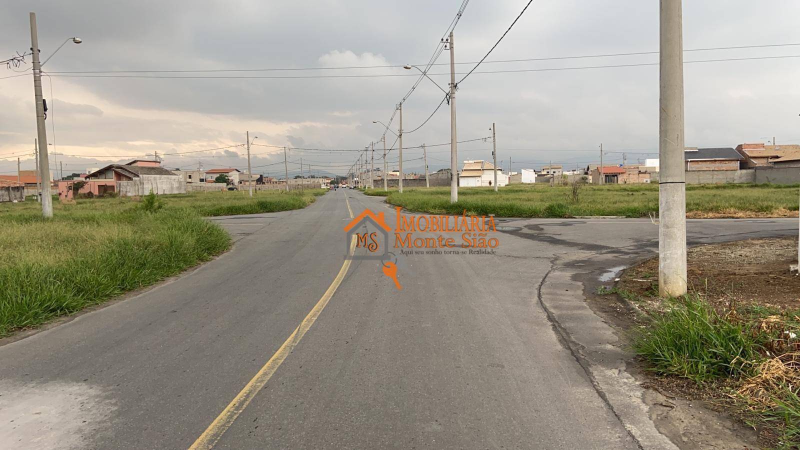 Terreno à venda, 200 m² por R$ 85.000,00 - Loteamento Residencial E Comercial Araguaia - Pindamonhangaba/SP