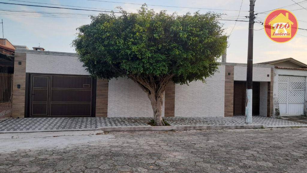 Casa com 4 quartos à venda, 162 m² por R$ 900.000 - Caiçara - Praia Grande/SP