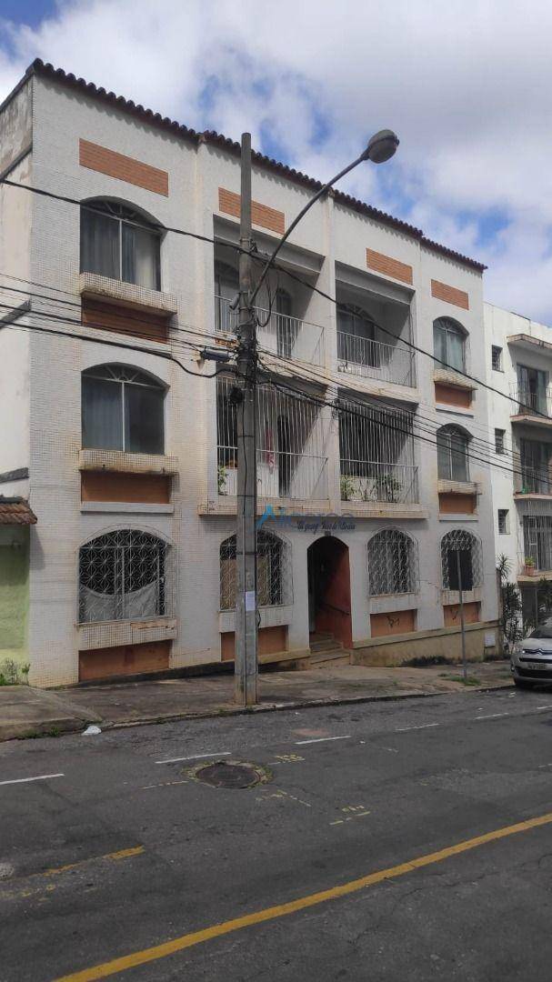 Apartamento com 1 dormitório para alugar, 40 m² por R$ 807,00/mês - São Mateus - Juiz de Fora/MG