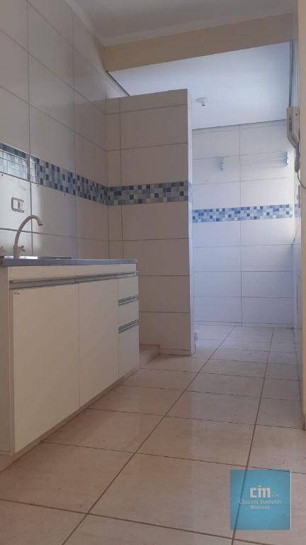Apartamento com 2 dormitórios para alugar, 60 m² por R$ 1.100,00/mês - Centro - Boituva/SP