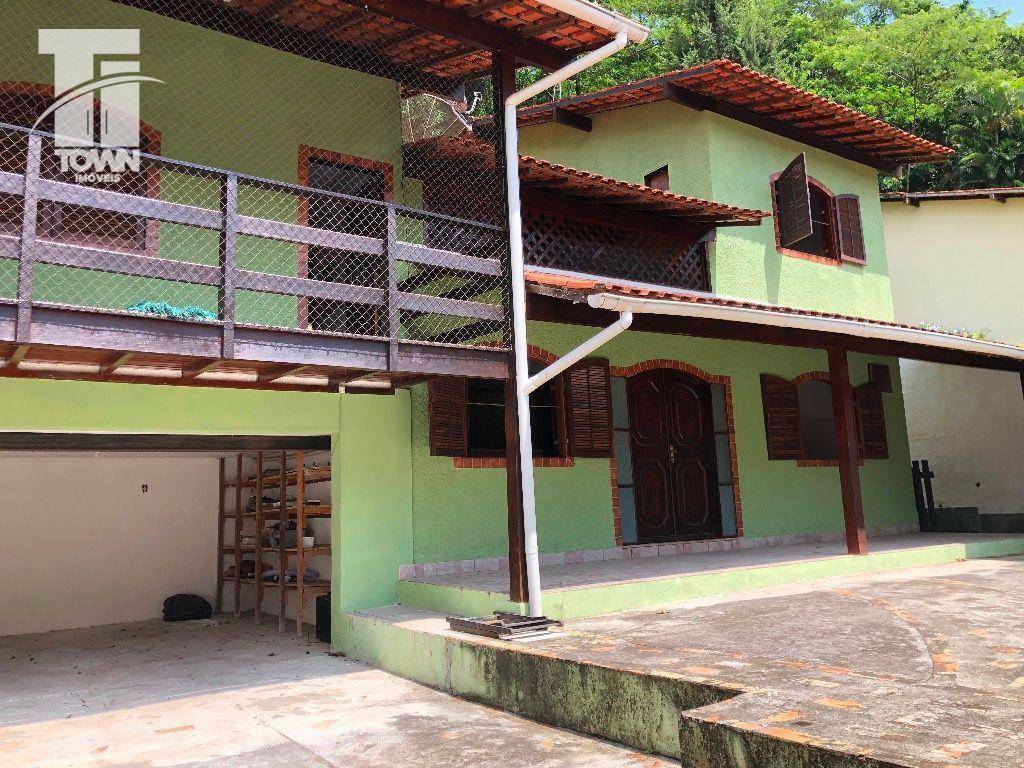 Casa com 3 dormitórios para alugar, 350 m² por R$ 3.800,00/mês - Serra Grande - Niterói/RJ