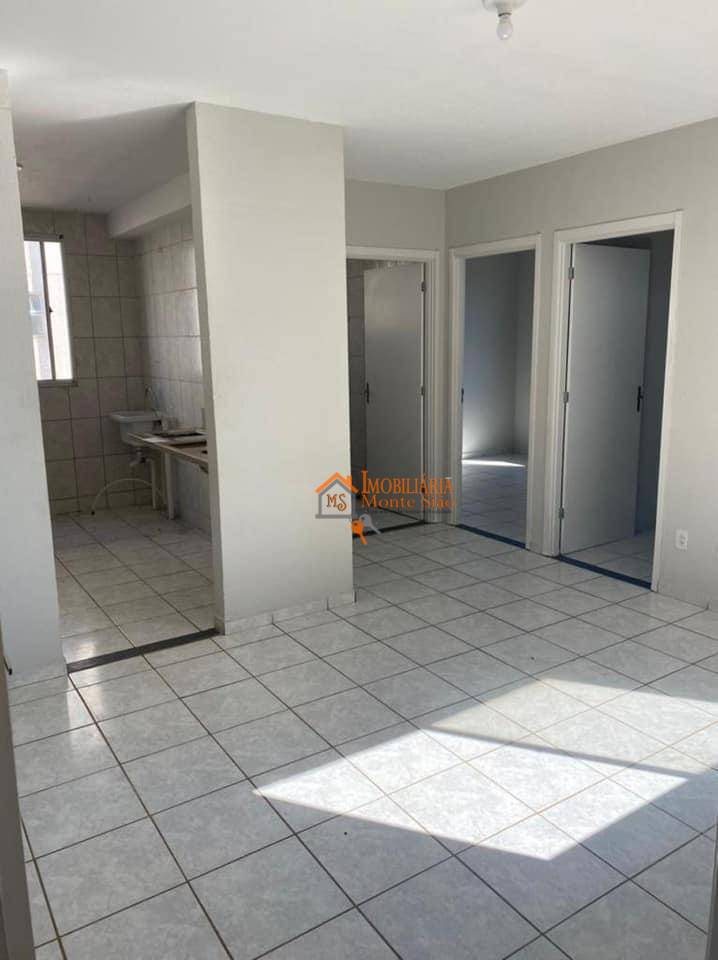 Apartamento com 2 dormitórios à venda, 45 m² por R$ 180.200,00 - Pimentas - Guarulhos/SP