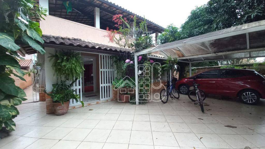 Casa com 3 dormitórios à venda, 310 m² por R$ 990.000,00 - Piratininga - Niterói/RJ
