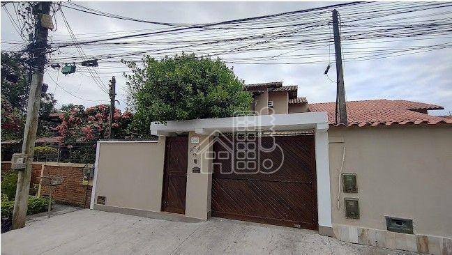 Casa com 3 dormitórios à venda, 157 m² por R$ 740.000,00 - Serra Grande - Niterói/RJ