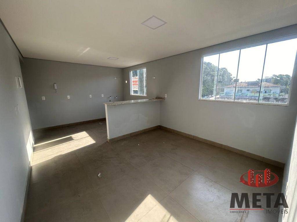 Apartamento para alugar  no Petrpolis - Joinville, SC. Imveis