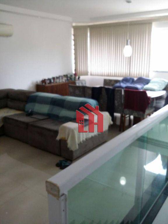 Casa com 3 dormitórios à venda, 146 m² por R$ 905.000,00 - Vila Belmiro - Santos/SP