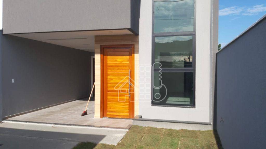 Casa com 3 dormitórios à venda, 100 m² por R$ 580.000,00 - Itaipuaçu - Maricá/RJ