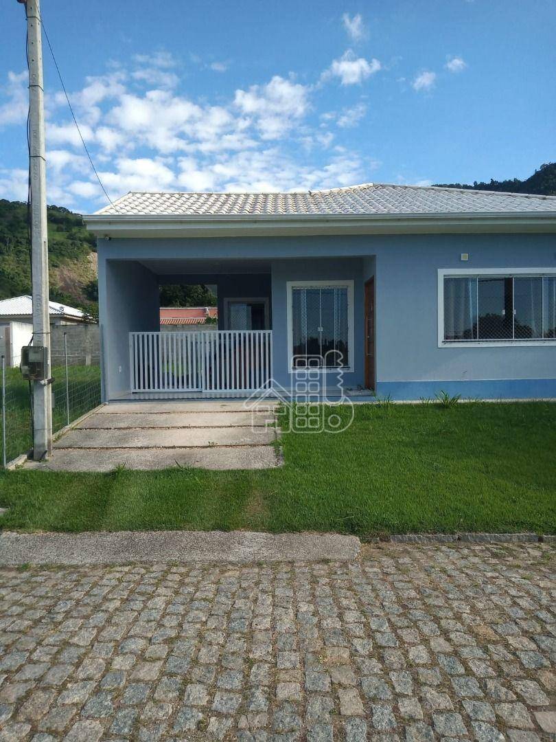 Casa com 3 dormitórios à venda, 100 m² por R$ 460.000,00 - São José do Imbassaí - Maricá/RJ